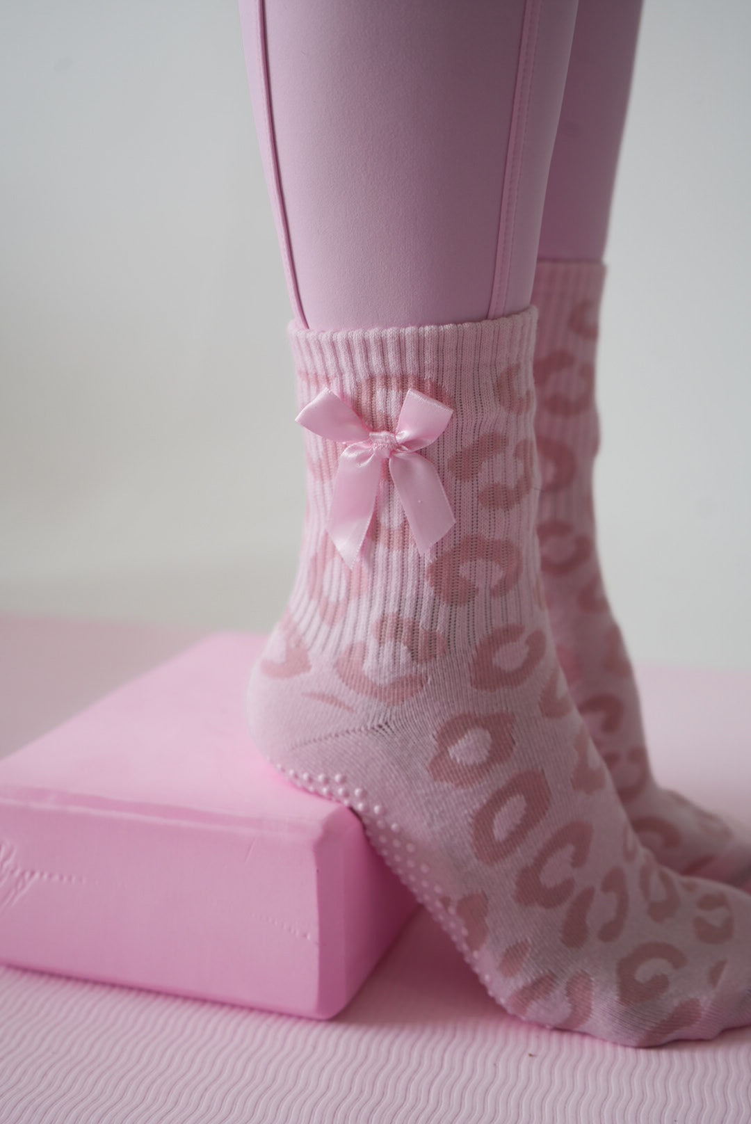 Blush Leopard Grip Sock