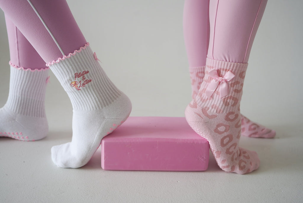 Blush Leopard Grip Sock