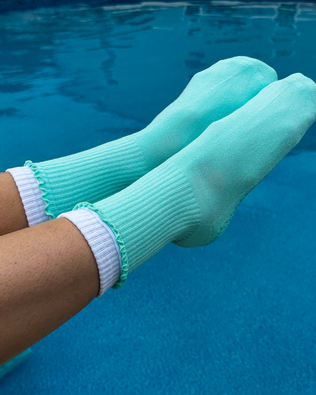The Double Layered Grip Sock – Poolside